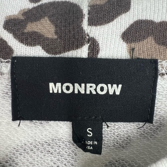 MONROW Animal Print Crewneck Long Sleeve Sweatshirt Size Small - Picture 2 of 6